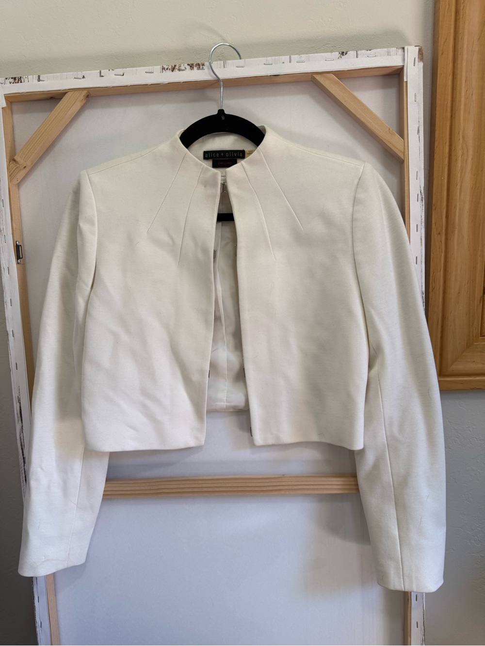 Alice + Olivia Ivory Cropped Collarless Blazer
